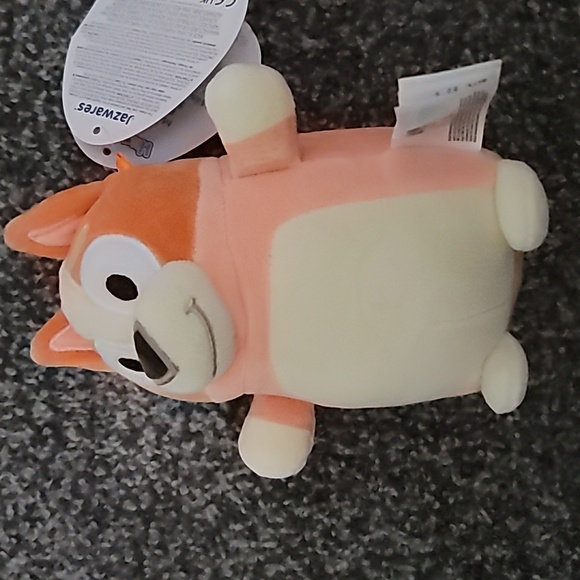 Bingo 6in Hugmee Squishmallow!!! - Picture 4 of 6